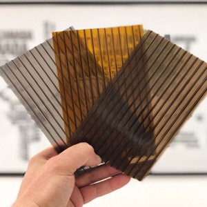 поликарбонат цветной